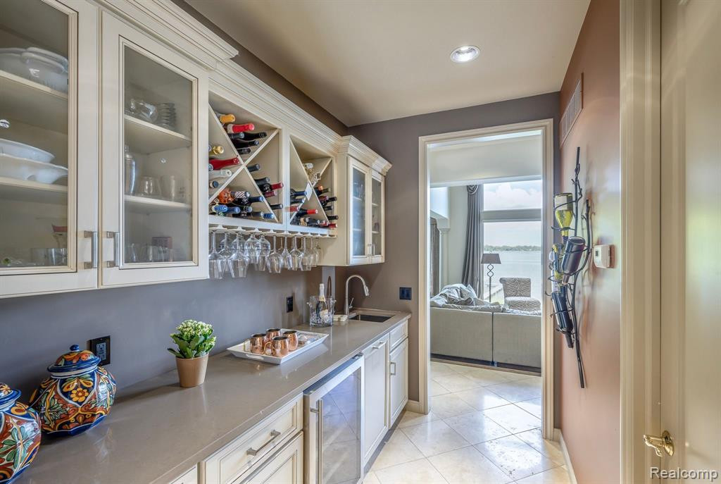 2972 Orchard Place, Orchard Lake Village, MI 48324 — Photo 12