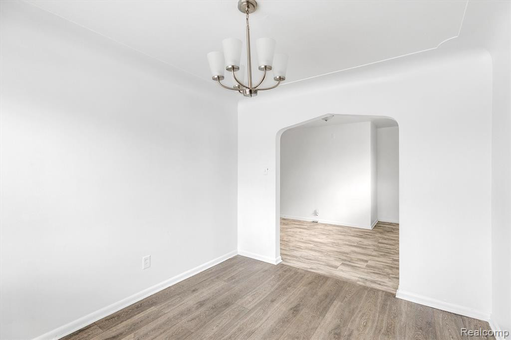 5232 CHALMERS Street, Detroit, MI 48213 — Photo 11
