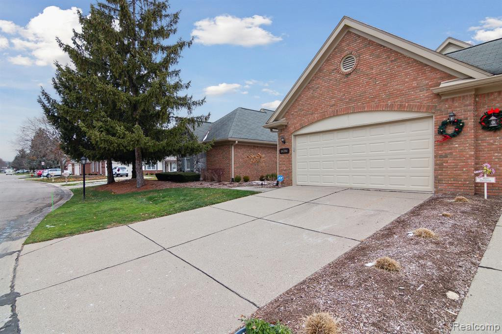 16284 COUNTRY KNOLL Drive, Northville, MI 48168 — Photo 3