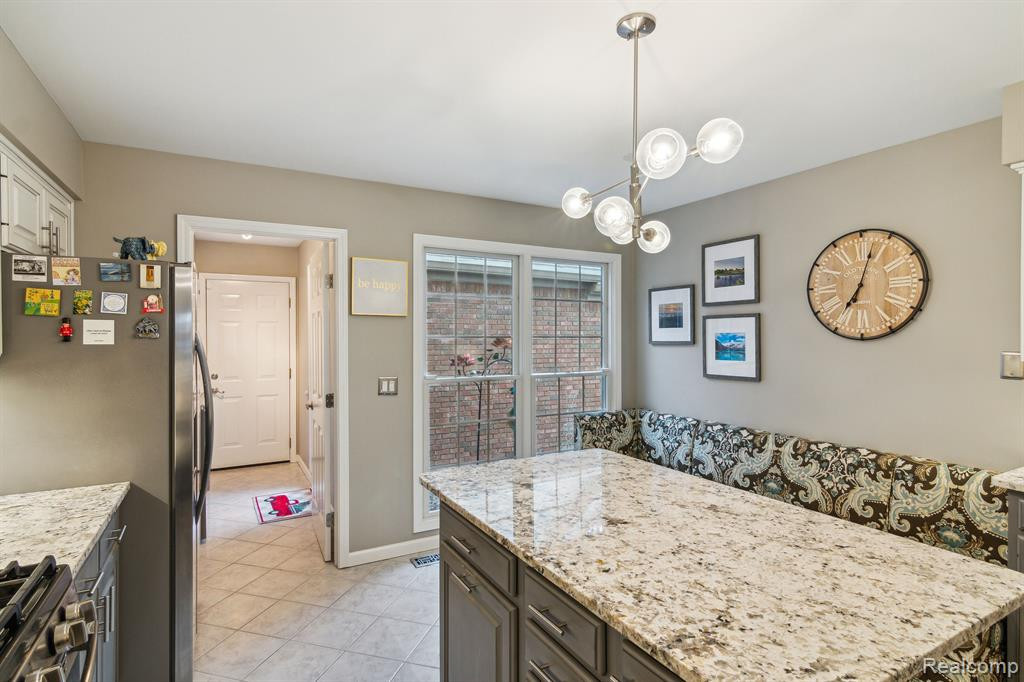 16284 COUNTRY KNOLL Drive, Northville, MI 48168 — Photo 13