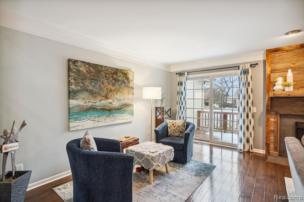 16284 COUNTRY KNOLL Drive, Northville, MI 48168 — Photo 17