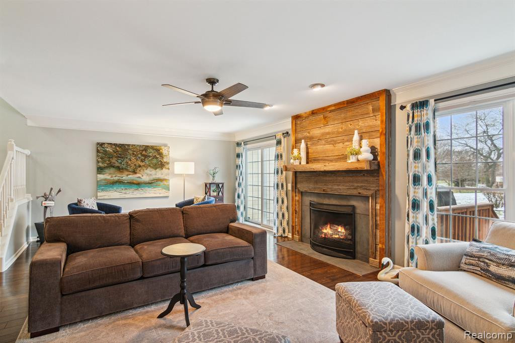 16284 COUNTRY KNOLL Drive, Northville, MI 48168 — Photo 22