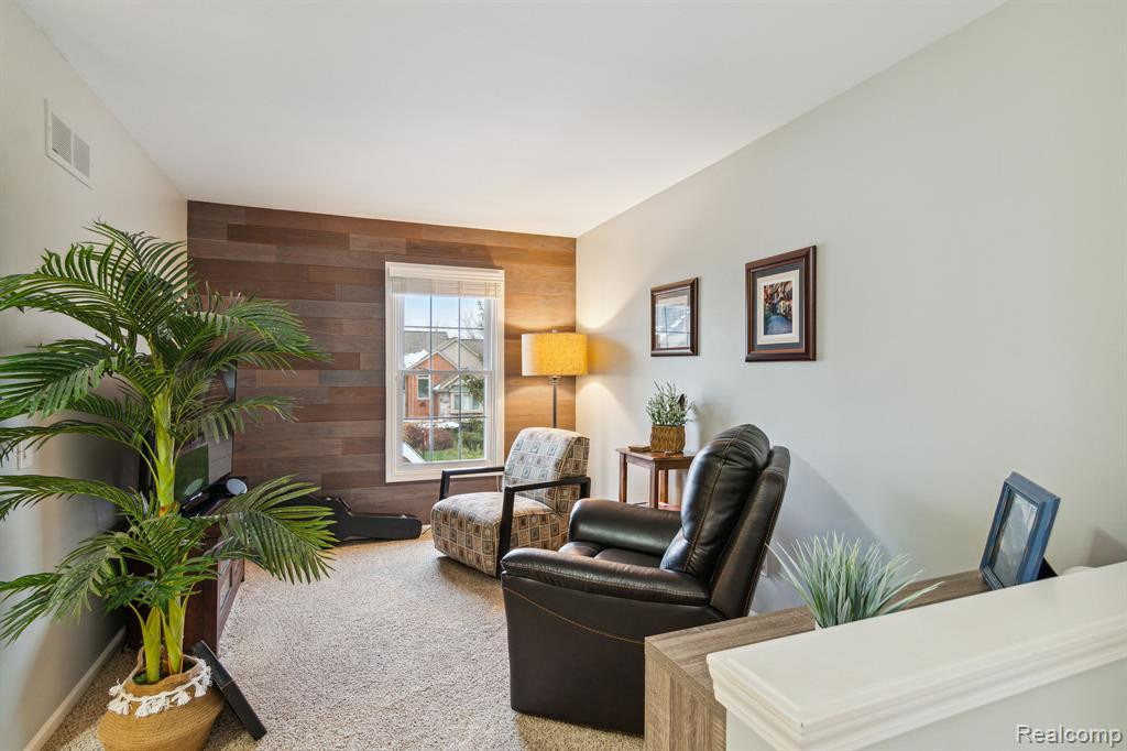 16284 COUNTRY KNOLL Drive, Northville, MI 48168 — Photo 26
