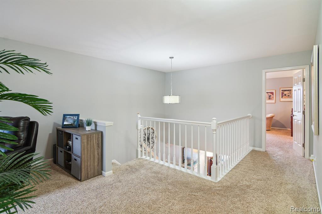 16284 COUNTRY KNOLL Drive, Northville, MI 48168 — Photo 28