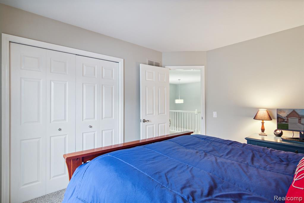 16284 COUNTRY KNOLL Drive, Northville, MI 48168 — Photo 30
