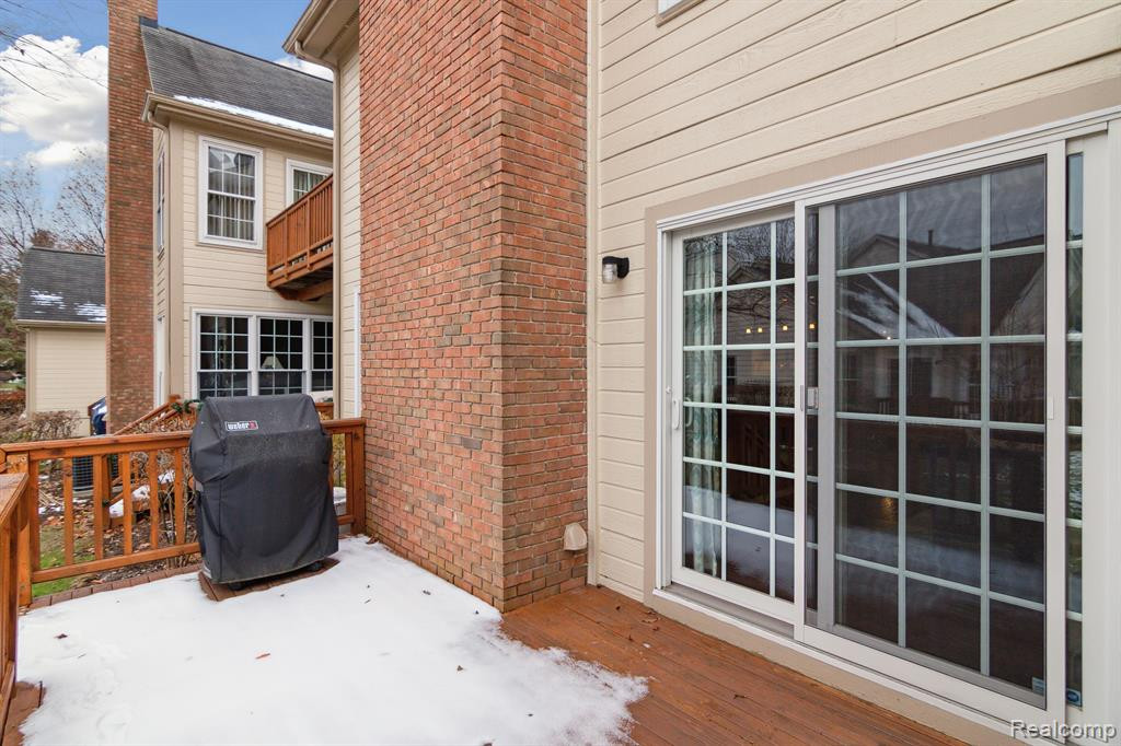 16284 COUNTRY KNOLL Drive, Northville, MI 48168 — Photo 44