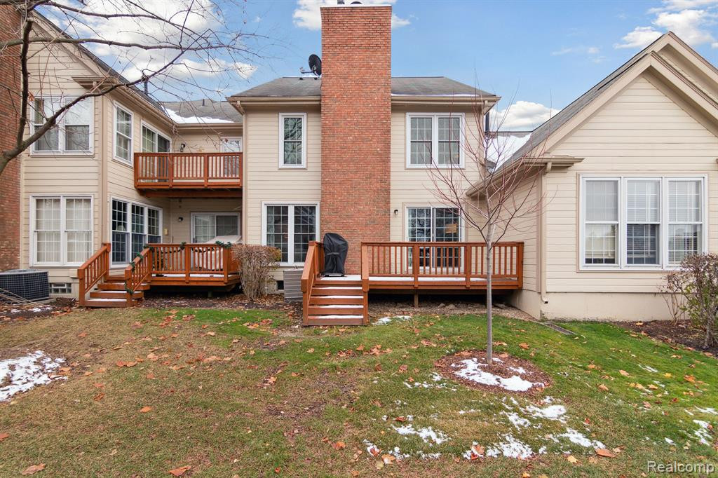 16284 COUNTRY KNOLL Drive, Northville, MI 48168 — Photo 48