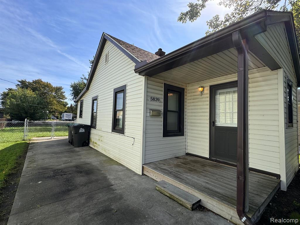 5839 HAZEL Street, Taylor, MI 48180 — Photo 2