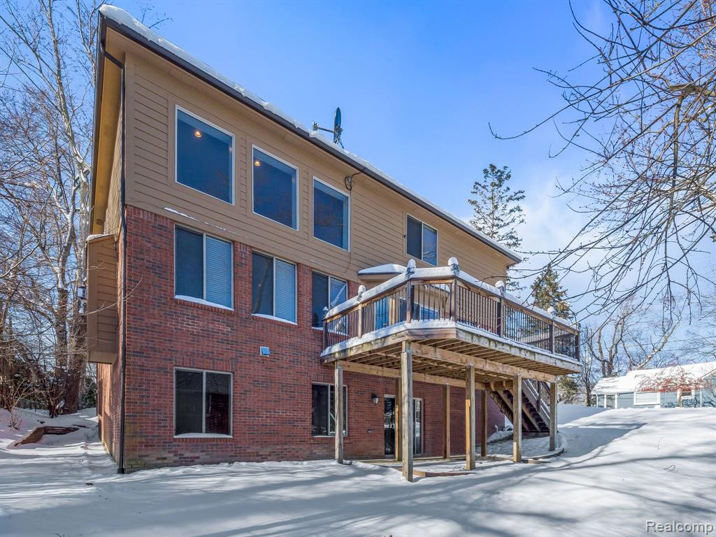 3555 SHADY BEACH Boulevard, Orchard Lake Village, MI 48324 — Photo 16