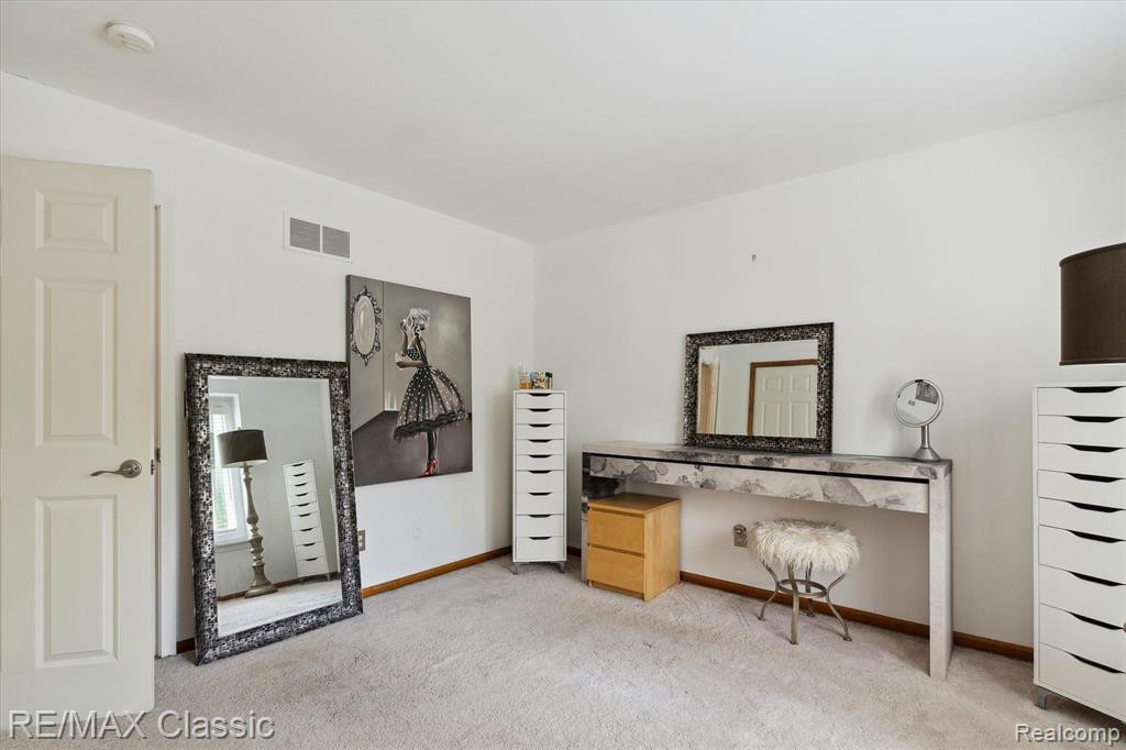 44243 DEEP HOLLOW Circle, Northville, MI 48168 — Photo 27