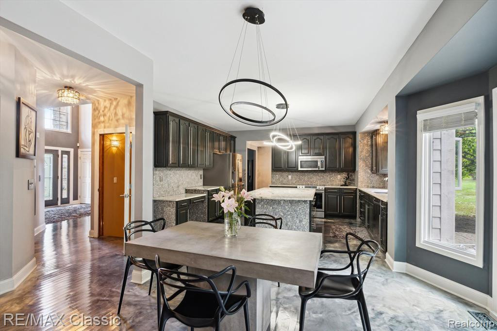 44243 DEEP HOLLOW Circle, Northville, MI 48168 — Photo 39