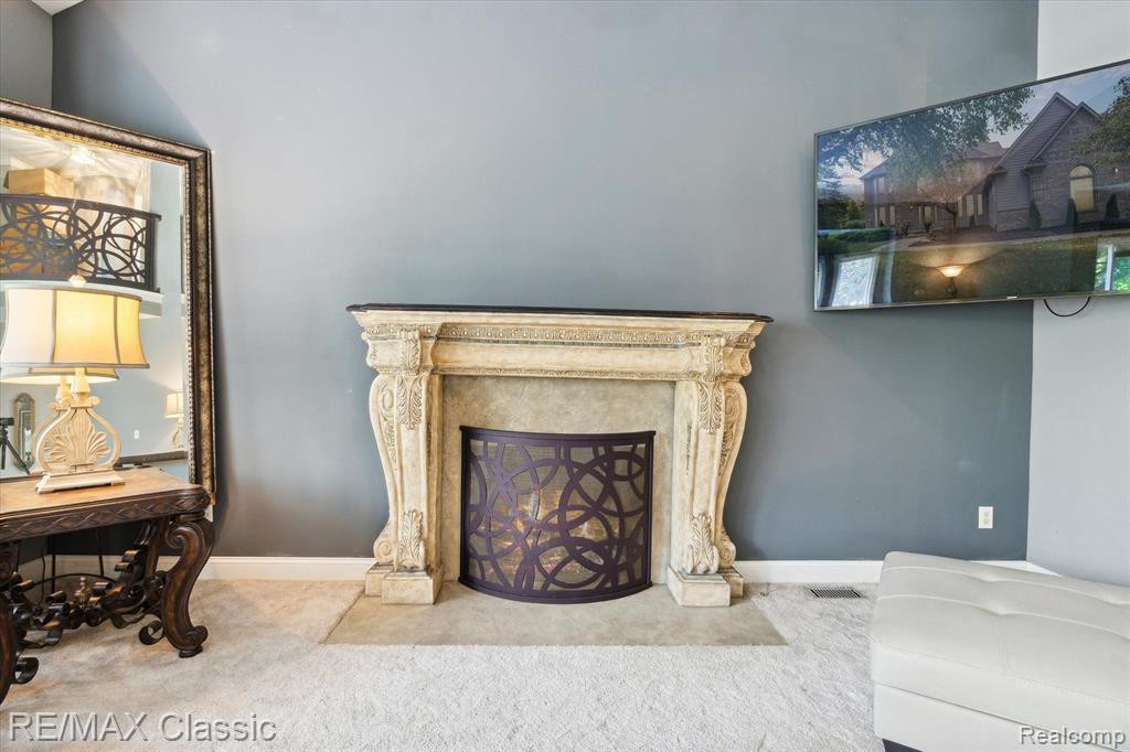 44243 DEEP HOLLOW Circle, Northville, MI 48168 — Photo 44