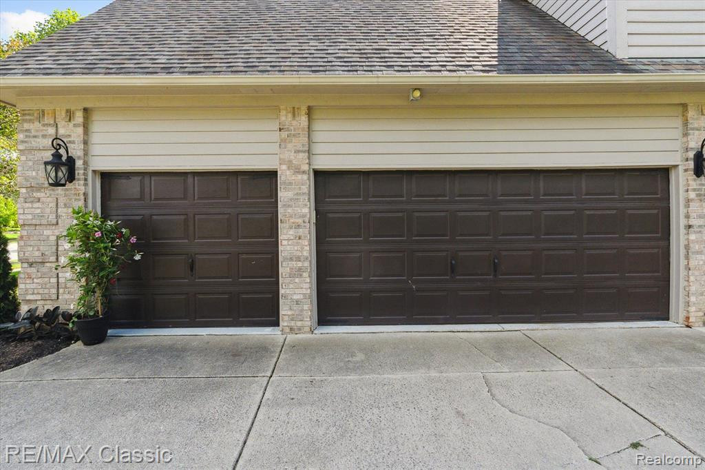 44243 DEEP HOLLOW Circle, Northville, MI 48168 — Photo 57