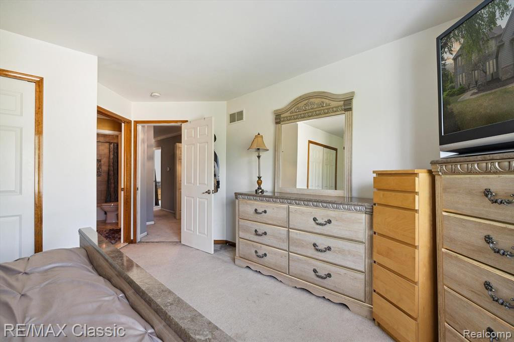 44243 DEEP HOLLOW Circle, Northville, MI 48168 — Photo 74