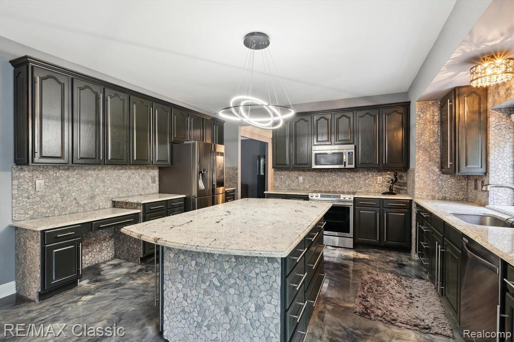 44243 DEEP HOLLOW Circle, Northville, MI 48168 — Photo 81