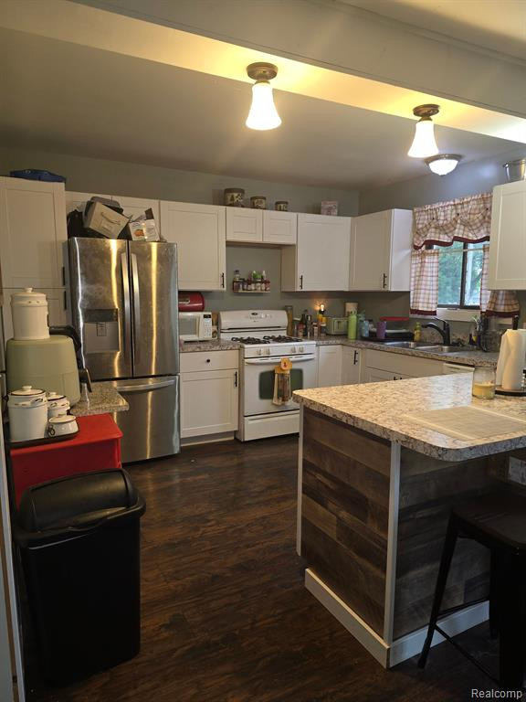 4428 CENTRAL Street, Columbiaville, MI 48421 — Photo 4