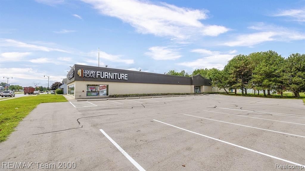 741 NW LEONARD Street, Grand Rapids, MI, 49504