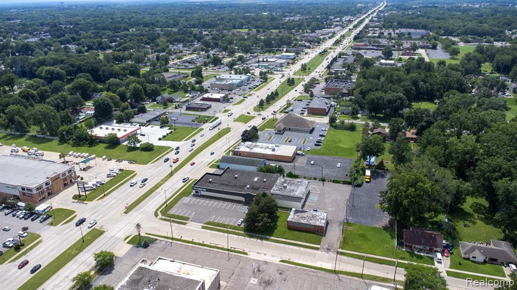 8830 TELEGRAPH Road, Taylor, MI — Photo 31