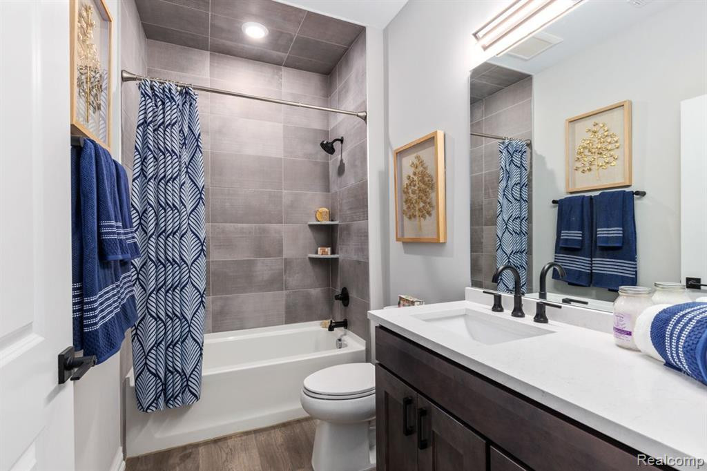5541 Lakeway Drive, Brighton, MI 48116 — Photo 35