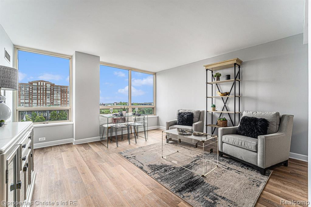 3320 Spinnaker Lane, 6B, Detroit, MI 48207 — Photo 2