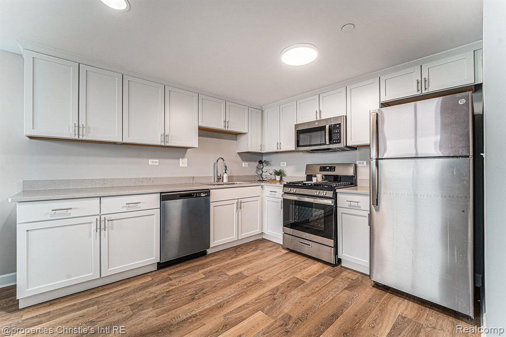 3320 Spinnaker Lane, 6B, Detroit, MI 48207 — Photo 7