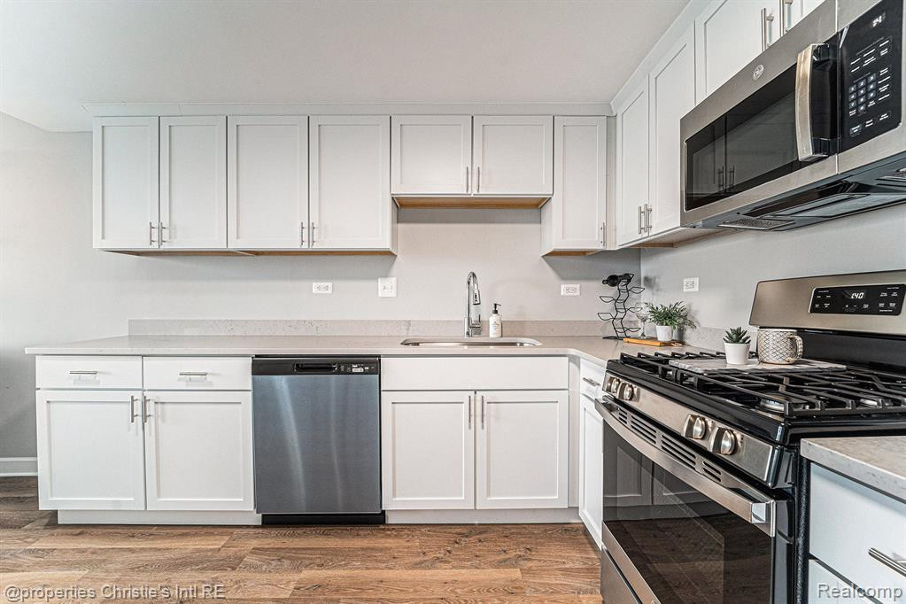 3320 Spinnaker Lane, 6B, Detroit, MI 48207 — Photo 9