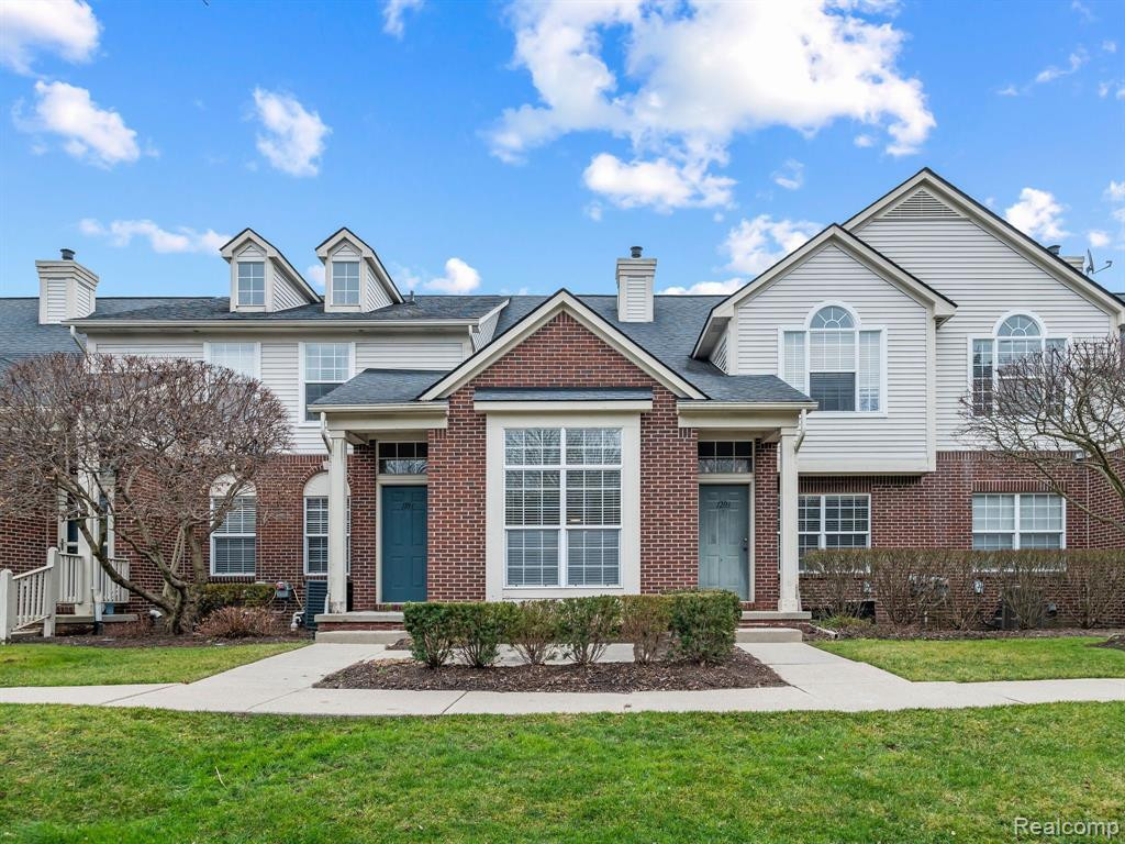 1103 S ABIGAIL E, Walled Lake, MI 48390 — Photo 3