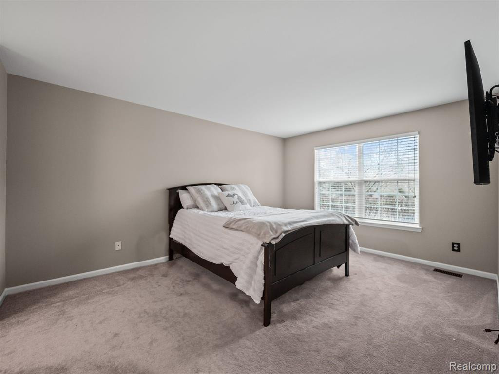1103 S ABIGAIL E, Walled Lake, MI 48390 — Photo 7