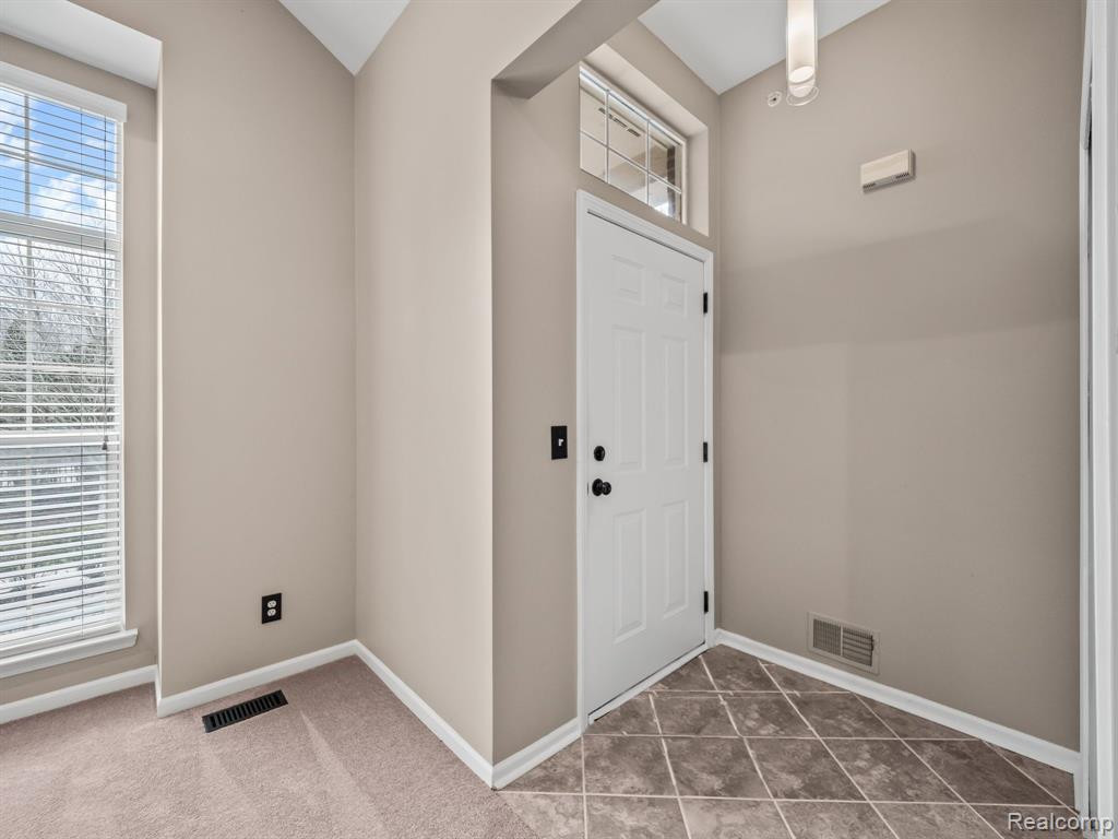 1103 S ABIGAIL E, Walled Lake, MI 48390 — Photo 13