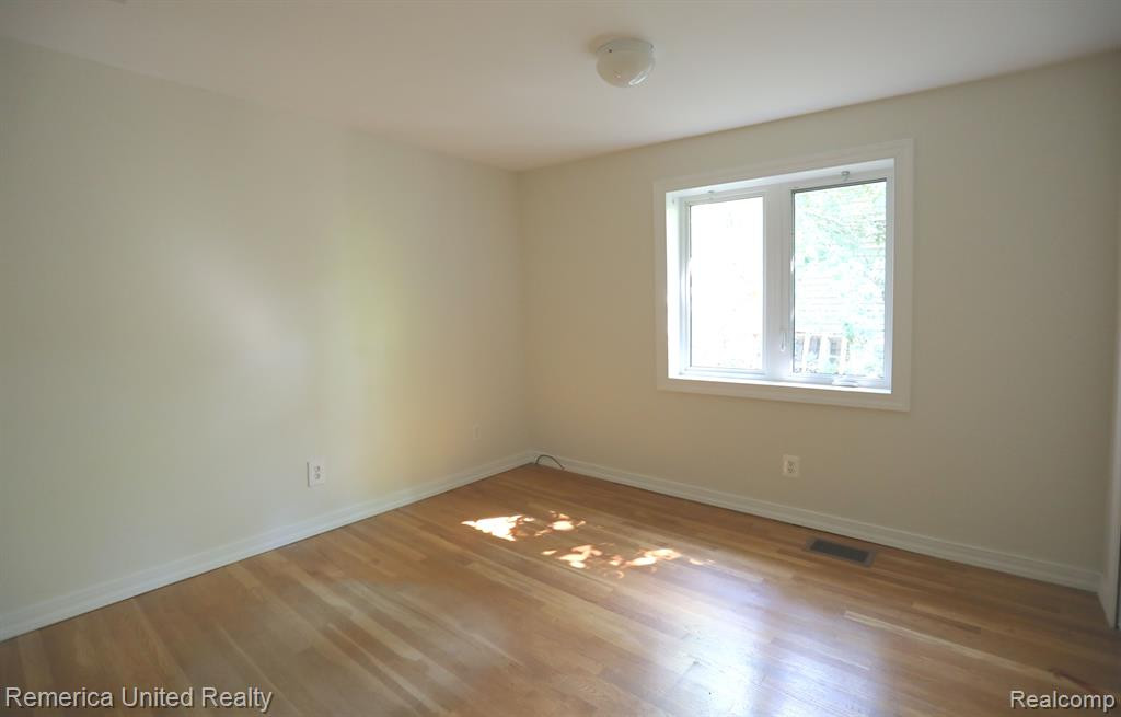 1667 FULMER Street, Ann Arbor, MI 48103 — Photo 13