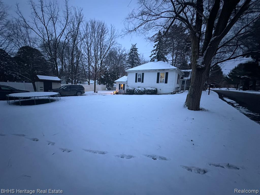 305 OAK Street, Webberville, MI 48892 — Photo 4