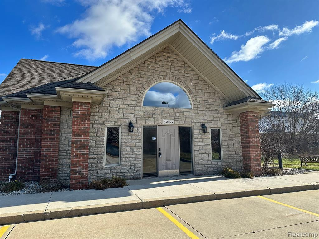 42477 GARFIELD Road, Clinton Twp, MI 48038 — front exterior