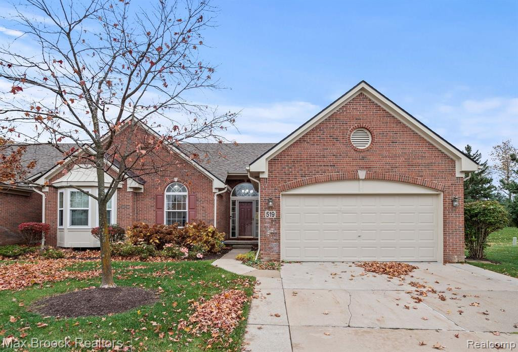 519 WOODHAVEN Drive, Walled Lake, MI 48390 — front exterior