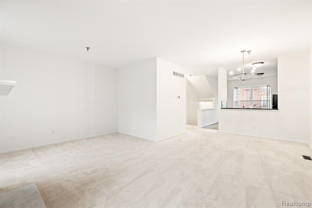 25447 SAINT JAMES, Southfield, MI 48075 — Photo 10