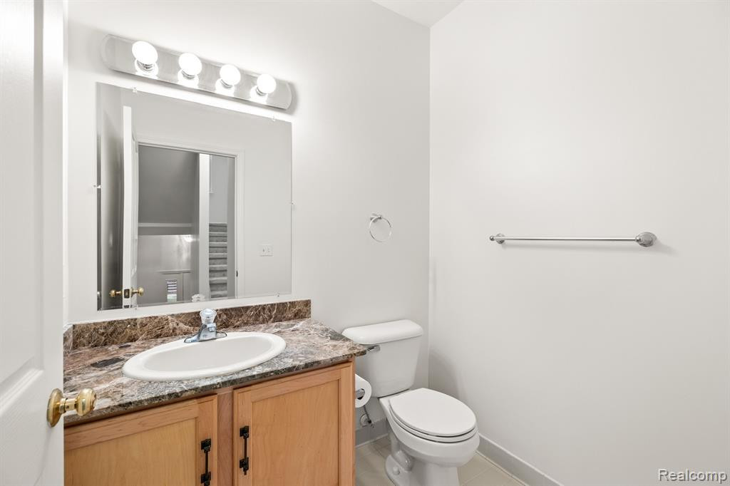 25447 SAINT JAMES, Southfield, MI 48075 — Photo 11