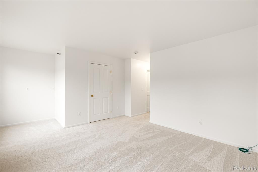 25447 SAINT JAMES, Southfield, MI 48075 — Photo 13