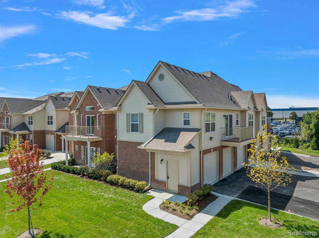 8340 HEYWOOD Circle, Sterling Heights, MI 48312 — Photo 6