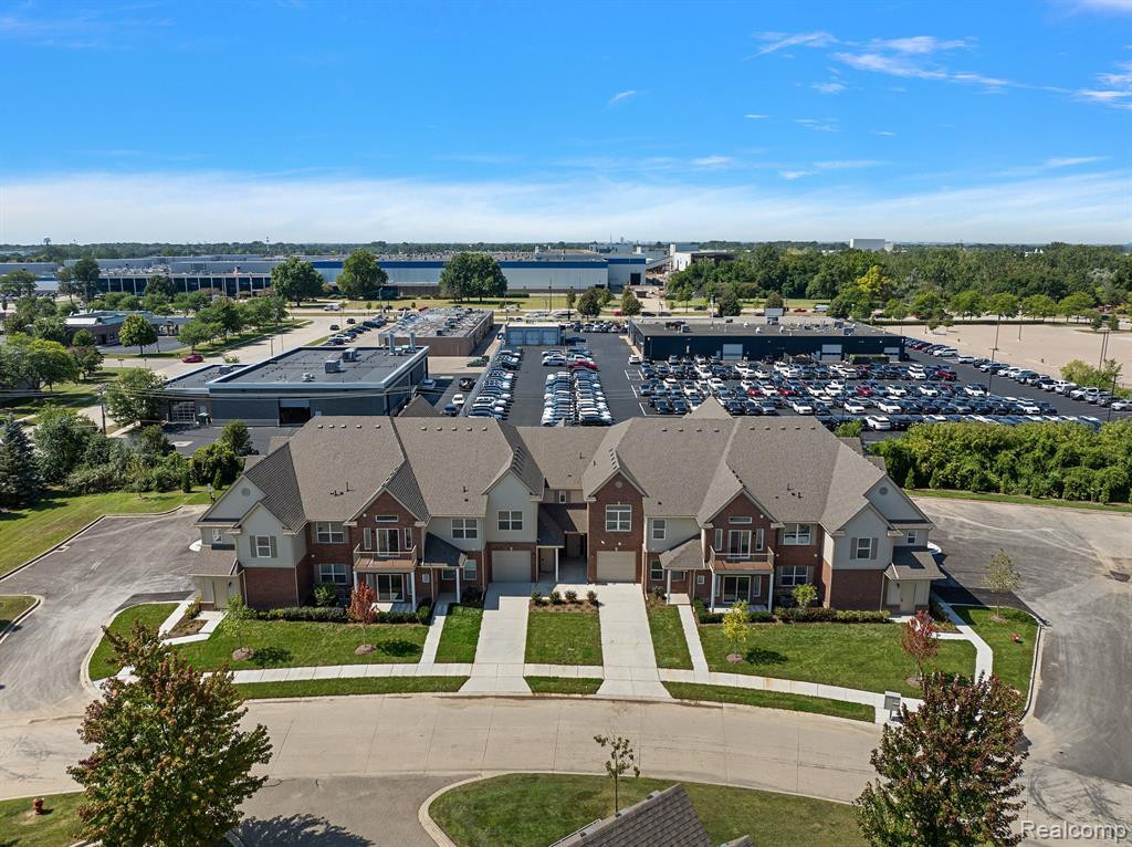 8340 HEYWOOD Circle, Sterling Heights, MI 48312 — Photo 8