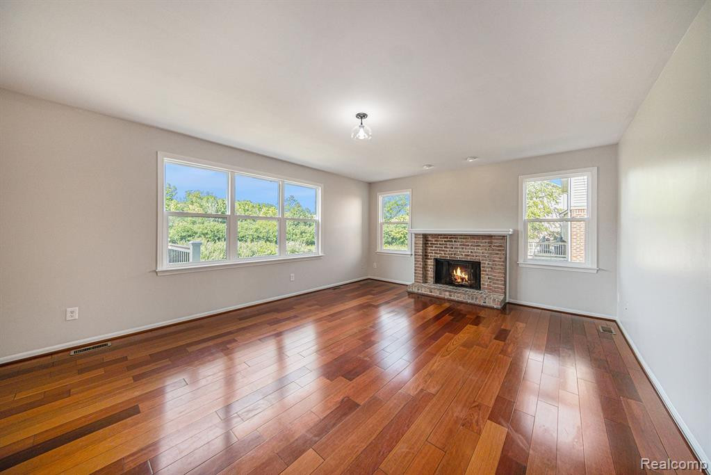 3965 MARBLEWOOD Way, Ann Arbor, MI 48105 — Photo 9