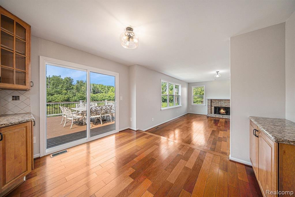 3965 MARBLEWOOD Way, Ann Arbor, MI 48105 — Photo 14