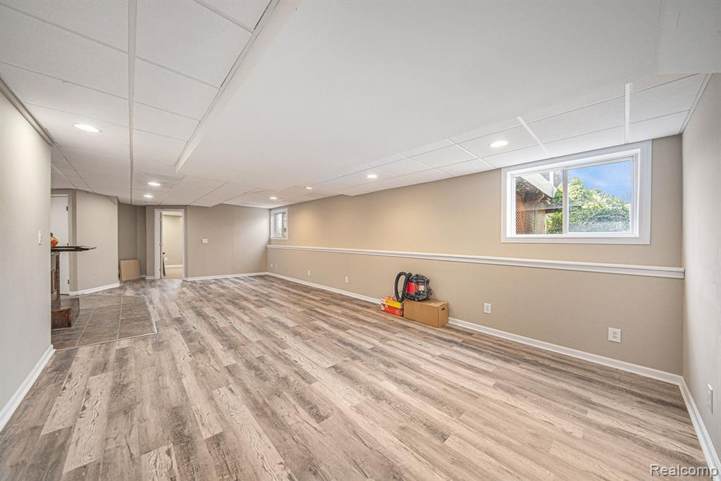 3965 MARBLEWOOD Way, Ann Arbor, MI 48105 — Photo 27