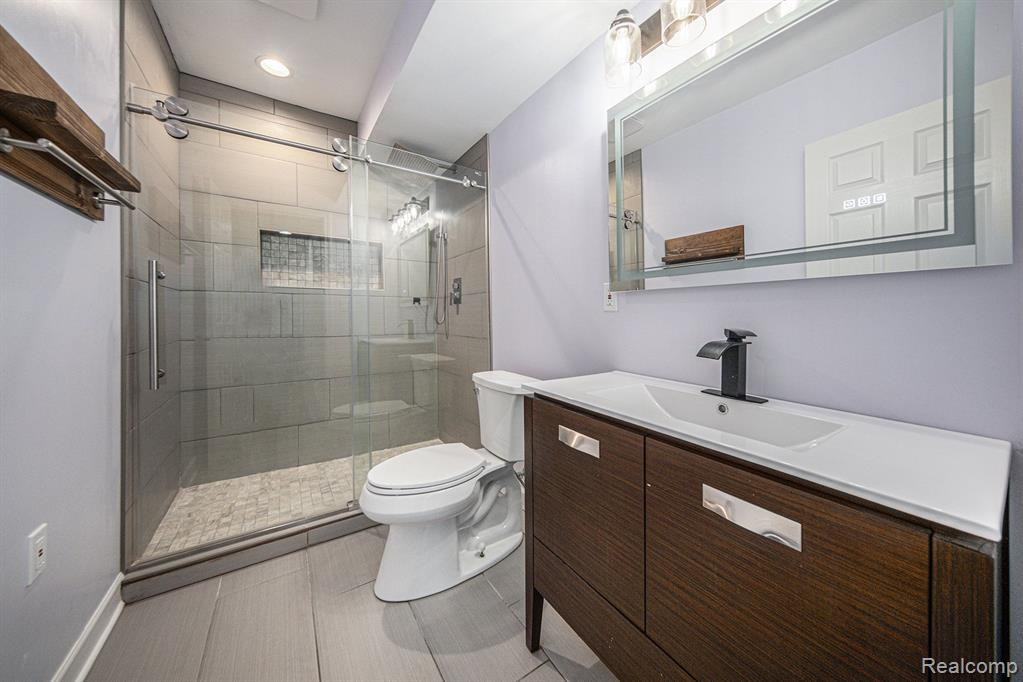 3965 MARBLEWOOD Way, Ann Arbor, MI 48105 — Photo 32