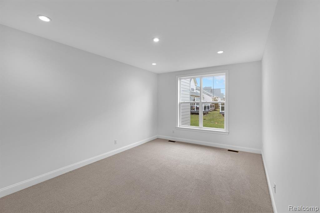 3271 HAYSTER Drive, Ann Arbor, MI 48105 — Photo 10