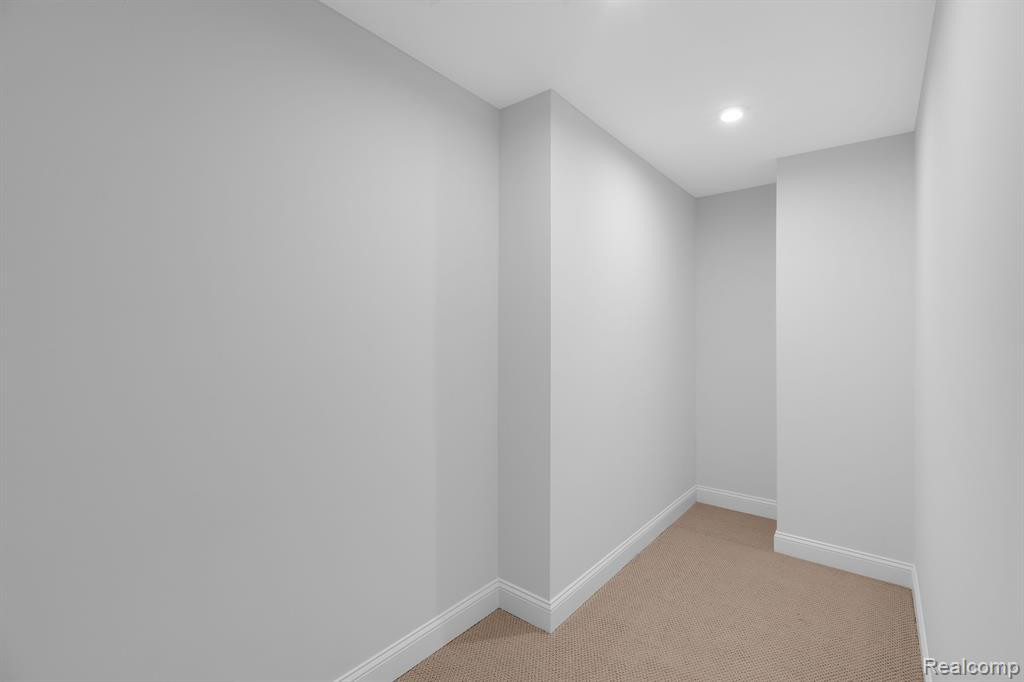 3271 HAYSTER Drive, Ann Arbor, MI 48105 — Photo 16