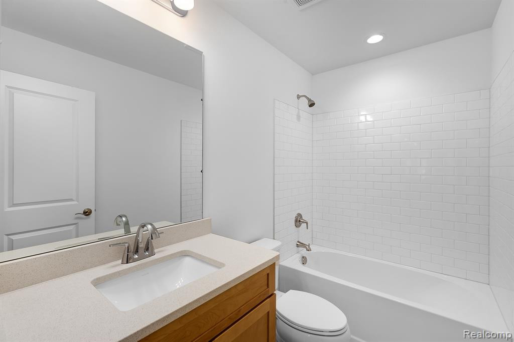 3271 HAYSTER Drive, Ann Arbor, MI 48105 — Photo 18