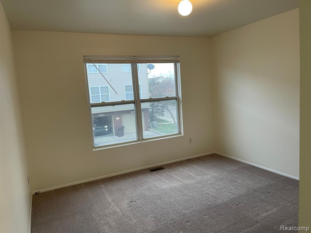 15659 STONE CROSSING Drive, Southfield, MI 48075 — Photo 13