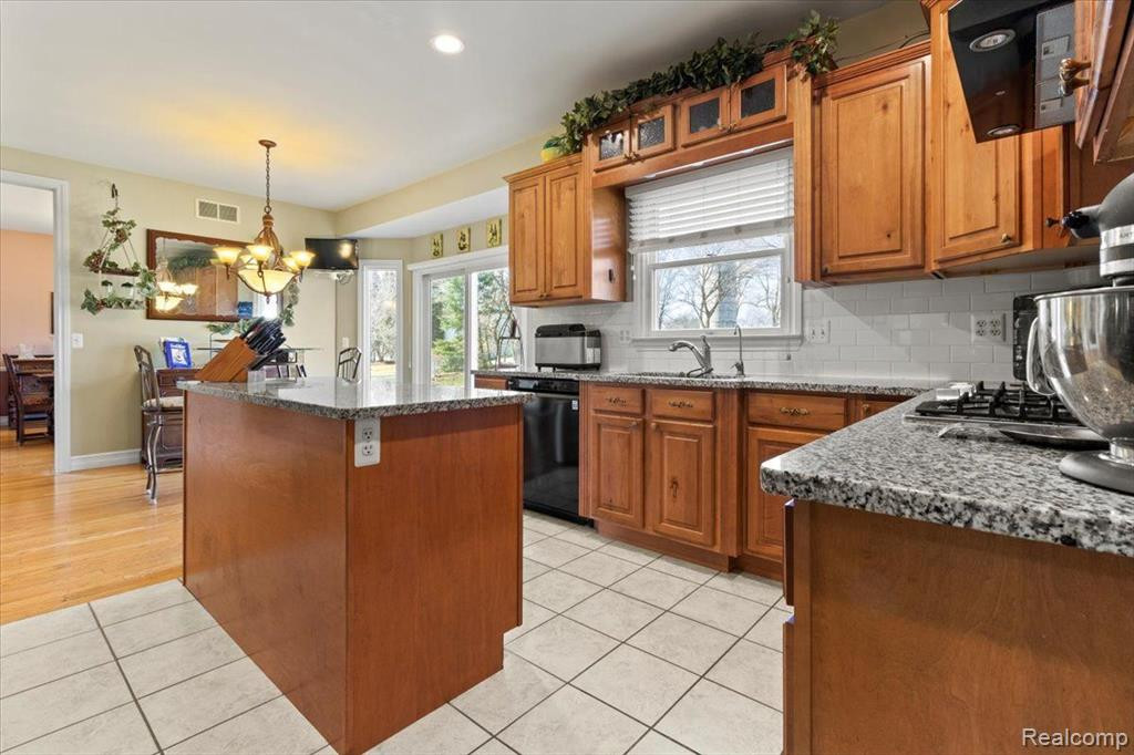 7055 ORMOND Road, Davisburg, MI 48350 — Photo 39