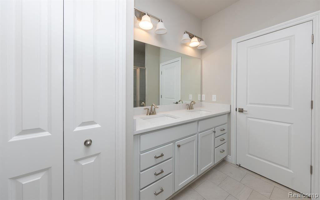704 Ander Lane, 86, White Lake, MI — Photo 15