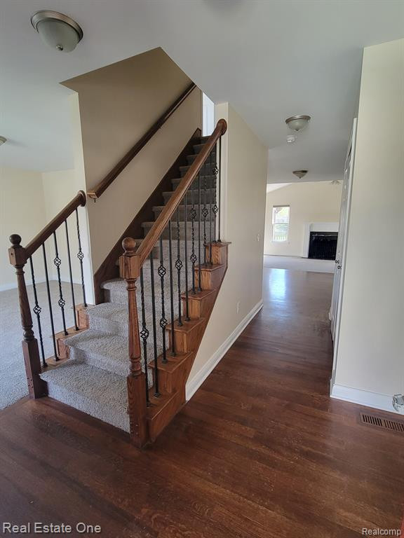6174 BRITTANY TREE Drive, Troy, MI 48085 — Photo 6
