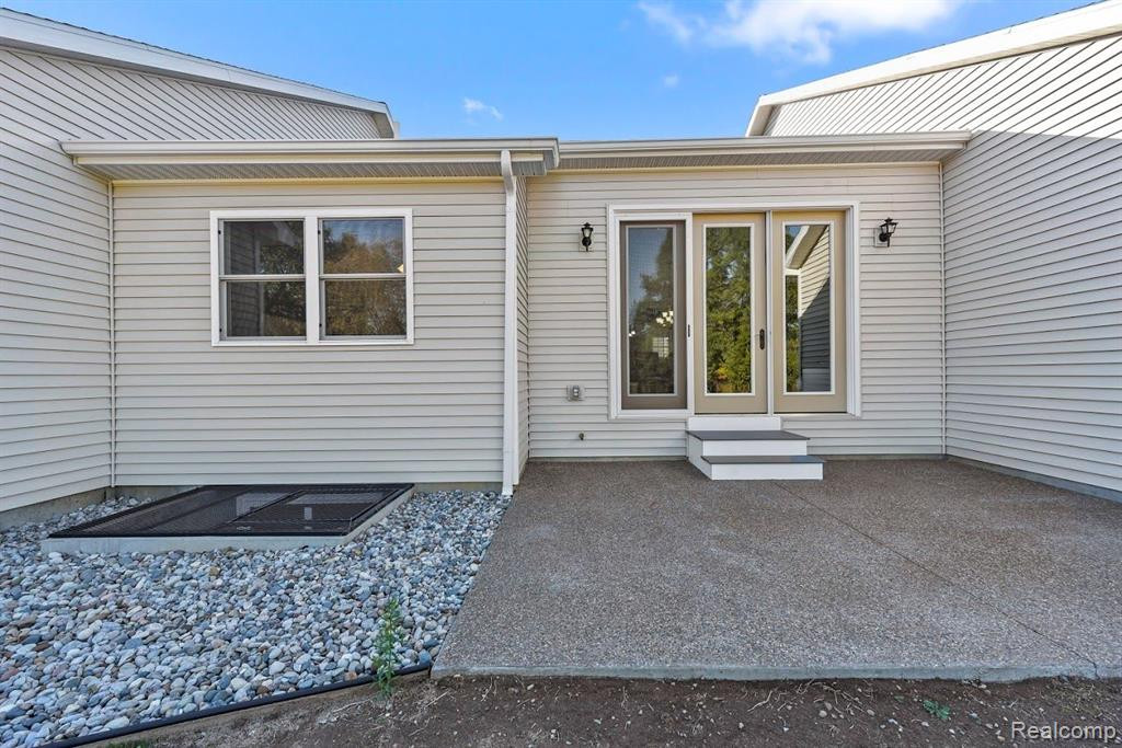 4051 EASTBRIDGE CIRCLE Road, Stockbridge, MI 49285 — Photo 2